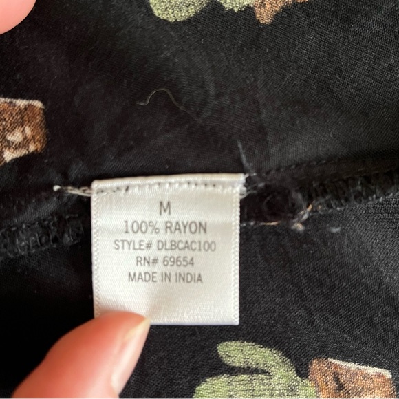 Cactus-Print Shawl - Picture 6 of 7